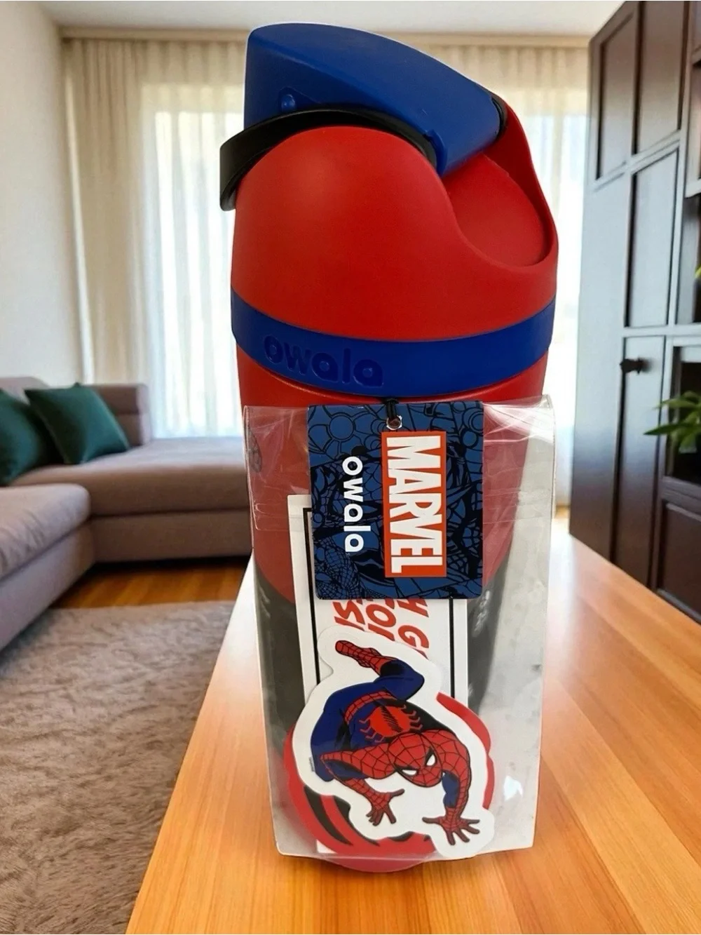Owala -24oz FreeSip Water Bottle - Spider Man  -LIMITED EDITION